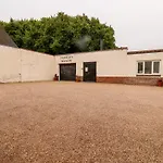 Yardley Manor