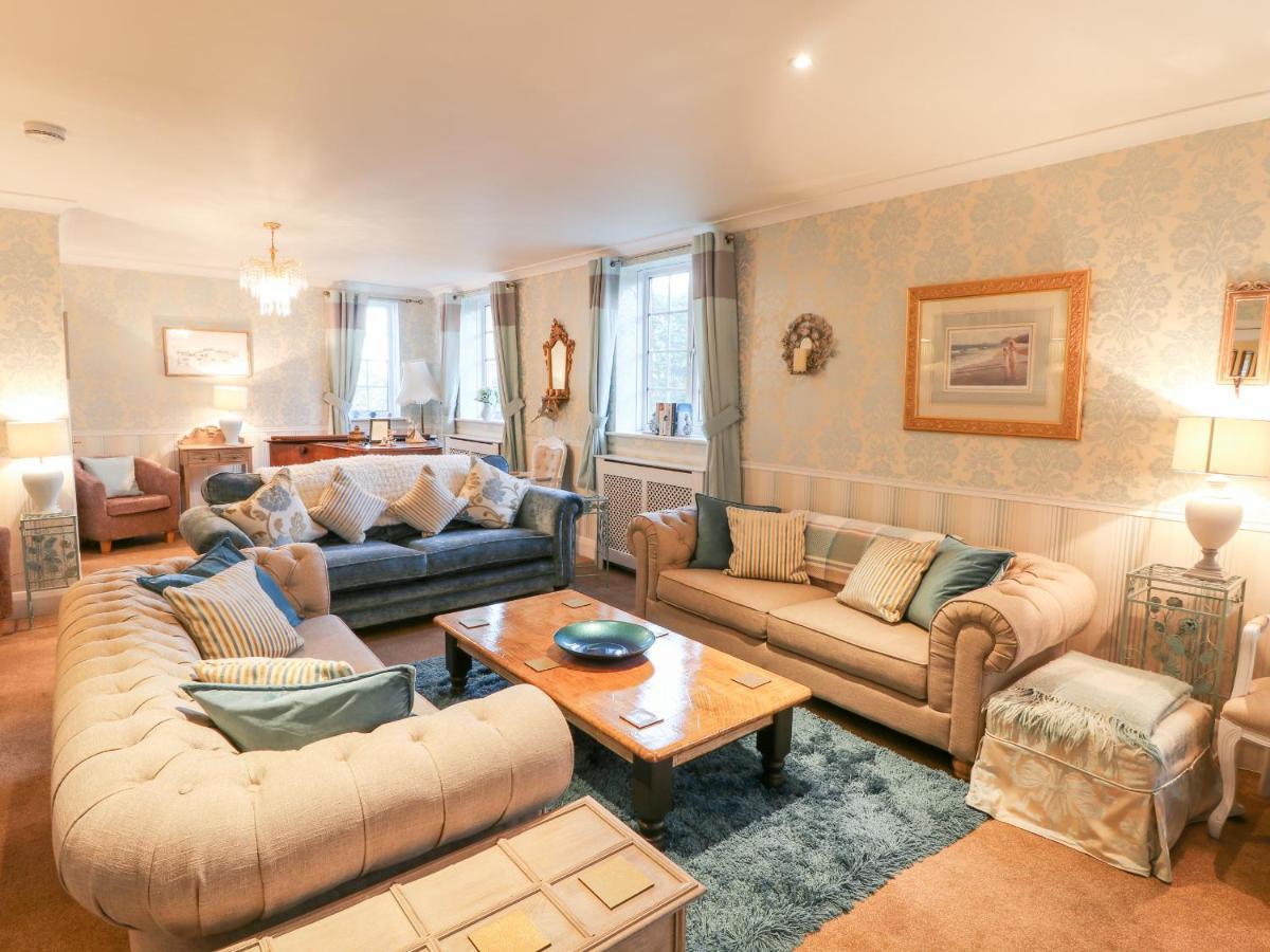 Yardley Manor *