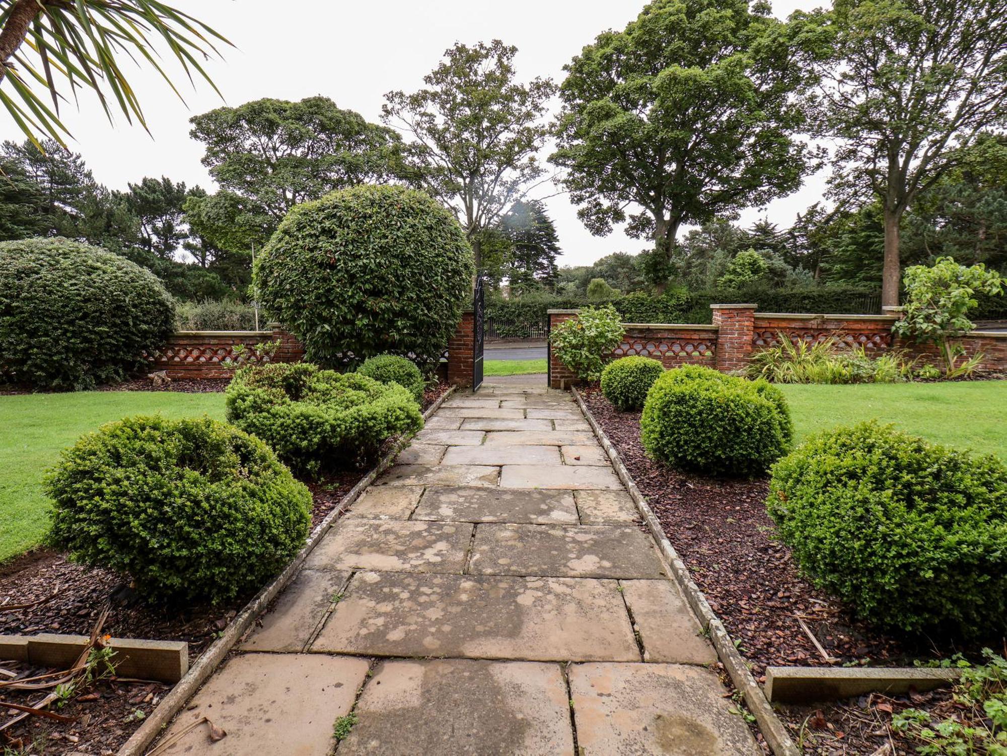 Holiday home Yardley Manor *